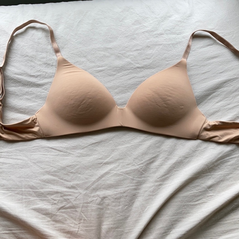 Victoria’s Secret no-wire bra size 32B